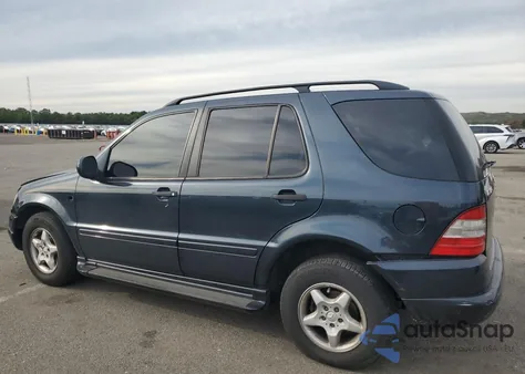 2000 Mercedes-Benz Ml 320 z USA, uszkodzony, nr VIN 4JGAB54E9YA175429